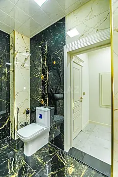 Satılır 5 otaqlı mənzil 180 m²