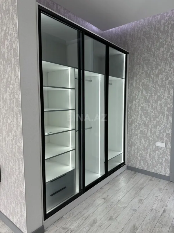 Satılır 5 otaqlı həyət evi 280 m²