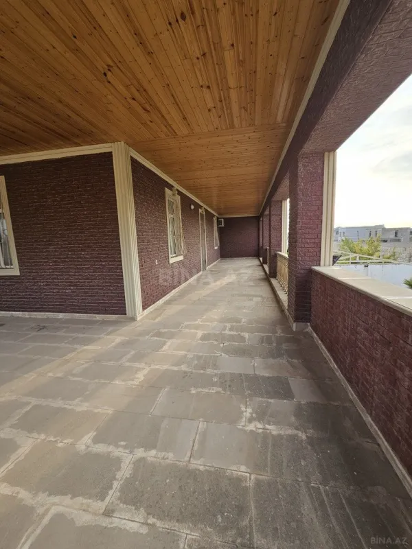 Satılır 6 otaqlı həyət evi 320 m²