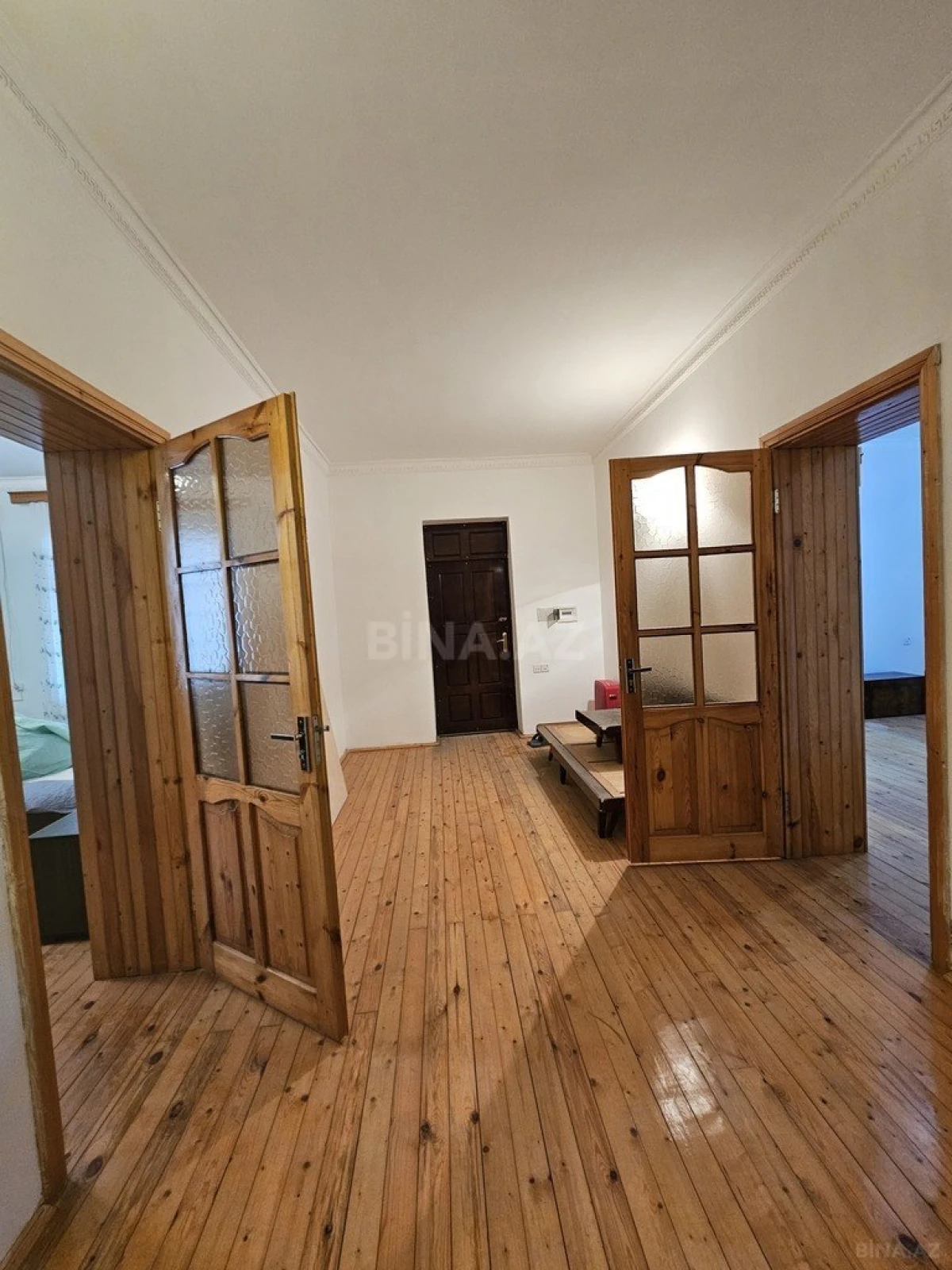 Satılır 6 otaqlı həyət evi 320 m²