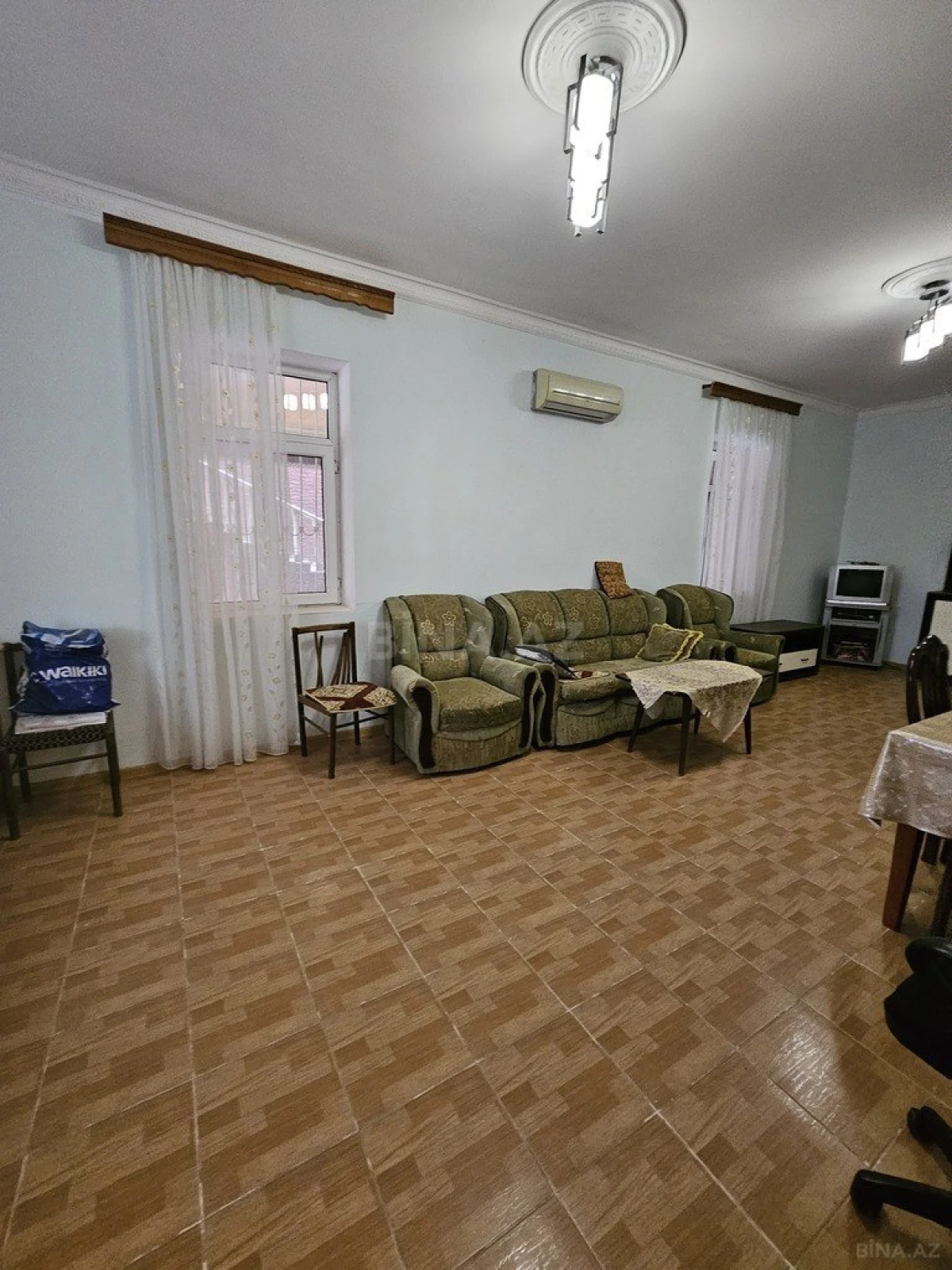 Satılır 6 otaqlı həyət evi 320 m²