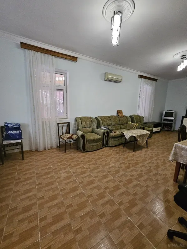Satılır 6 otaqlı həyət evi 320 m²