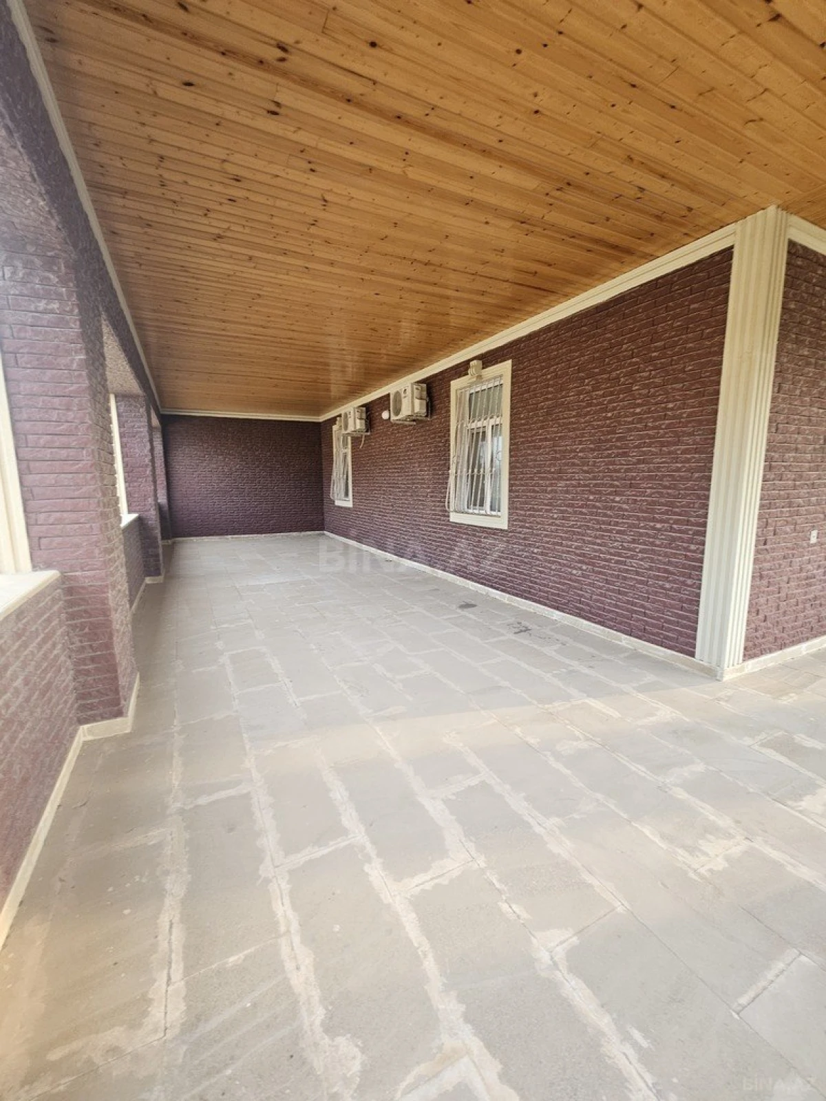 Satılır 6 otaqlı həyət evi 320 m²