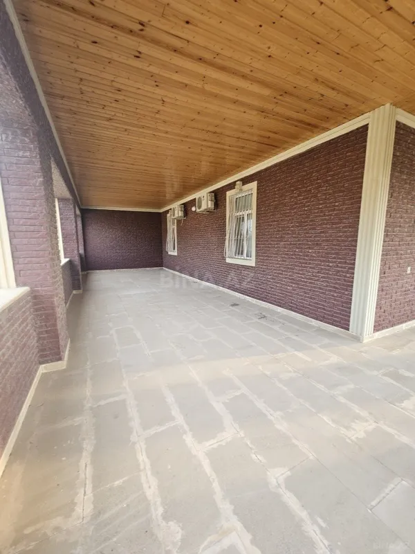Satılır 6 otaqlı həyət evi 320 m²