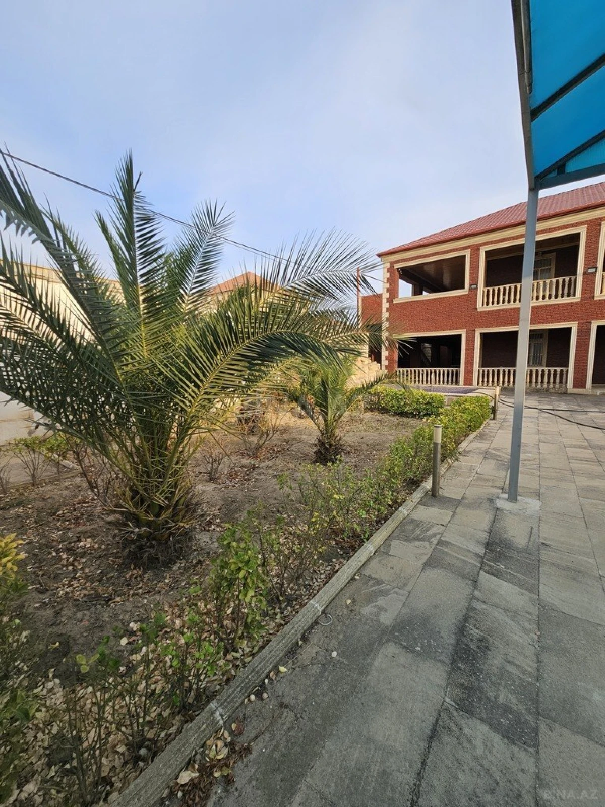 Satılır 6 otaqlı həyət evi 320 m²