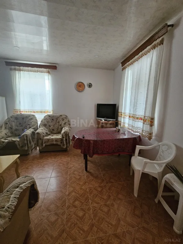 Satılır 6 otaqlı həyət evi 320 m²