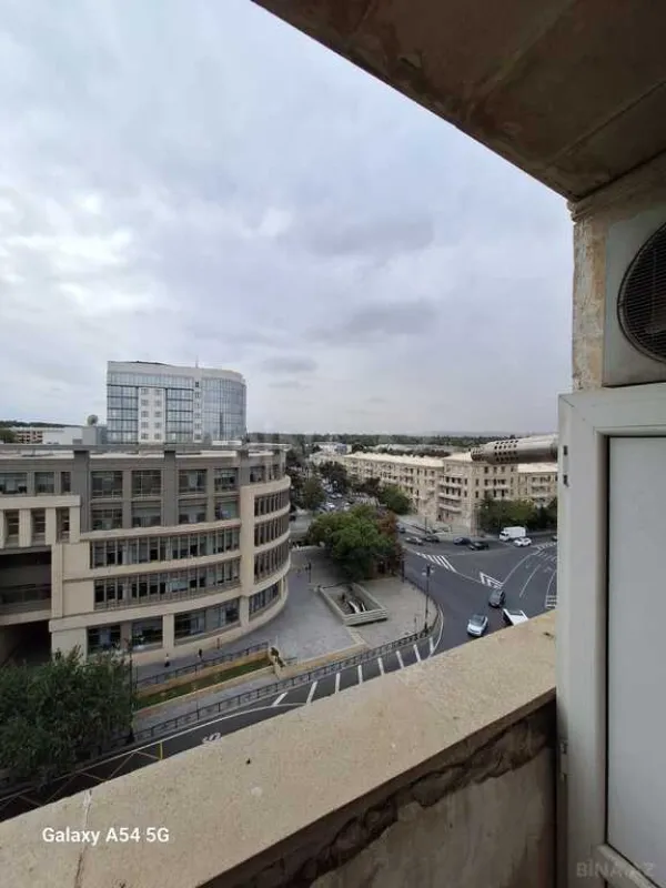 Satılır 3 otaqlı mənzil 85 m²