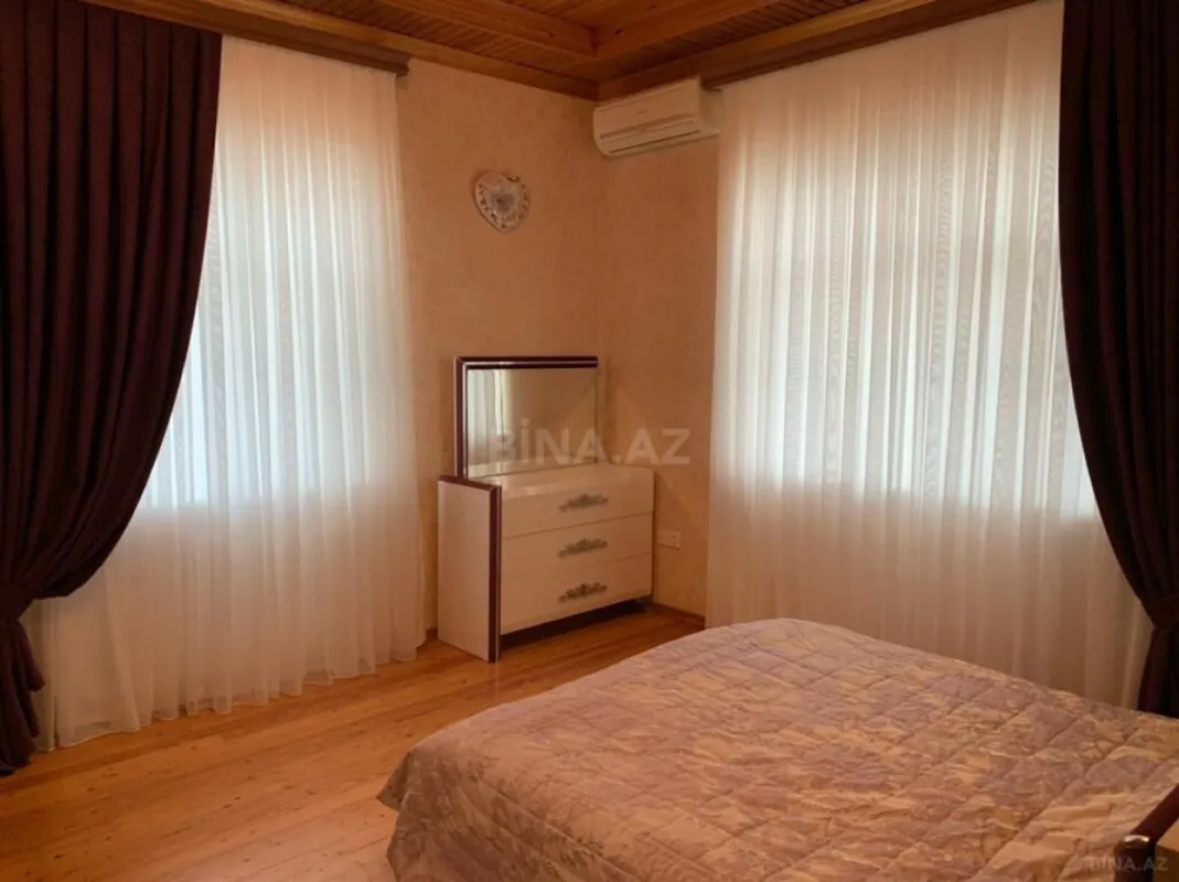Kirayə verilir 6 otaqlı həyət evi 400 m²