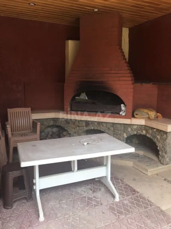 Kirayə verilir 6 otaqlı həyət evi 400 m²
