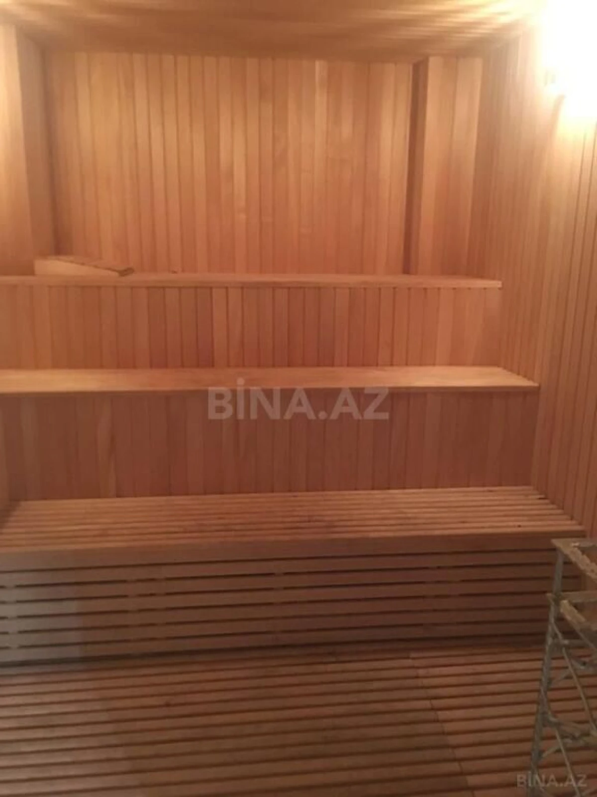 Kirayə verilir 6 otaqlı həyət evi 400 m²