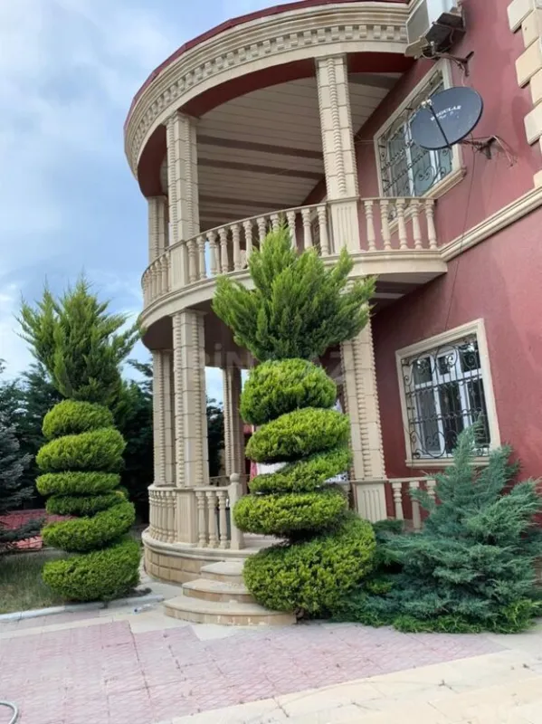 Kirayə verilir 6 otaqlı həyət evi 400 m²