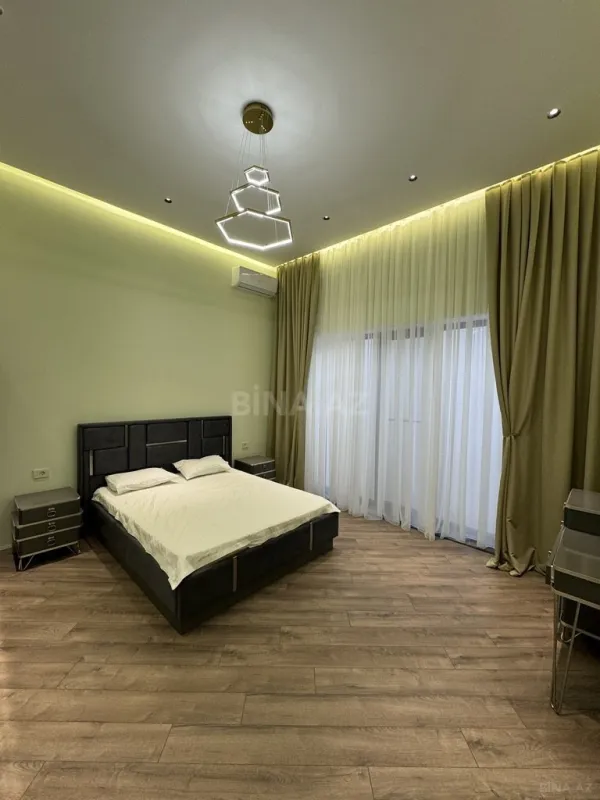 Satılır 4 otaqlı həyət evi 160 m²