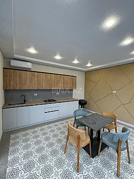 Satılır 4 otaqlı həyət evi 160 m²