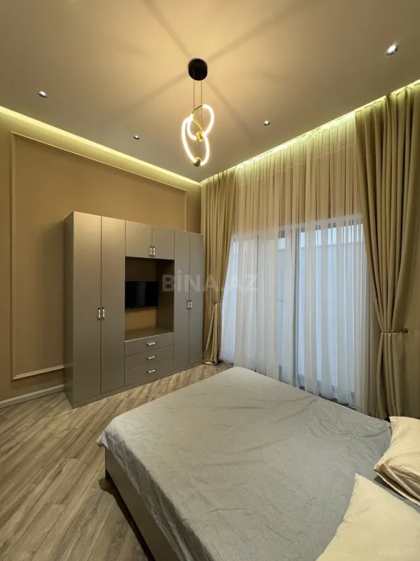 Satılır 4 otaqlı həyət evi 160 m²