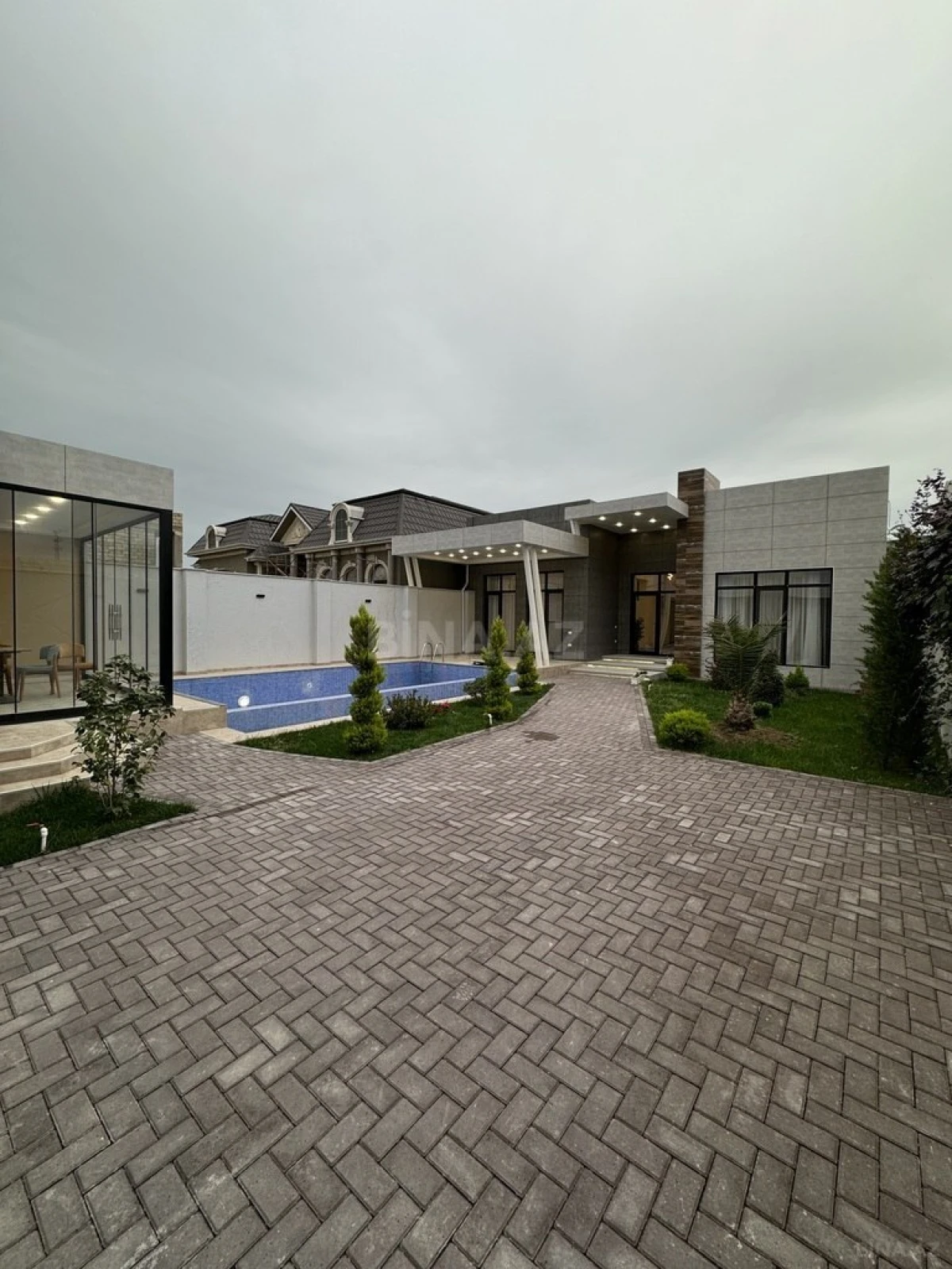 Satılır 4 otaqlı həyət evi 160 m²