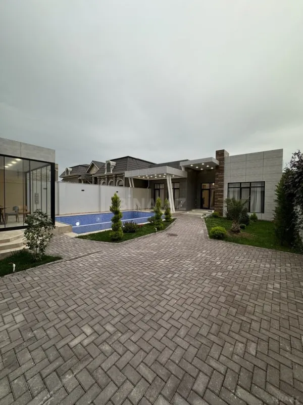 Satılır 4 otaqlı həyət evi 160 m²