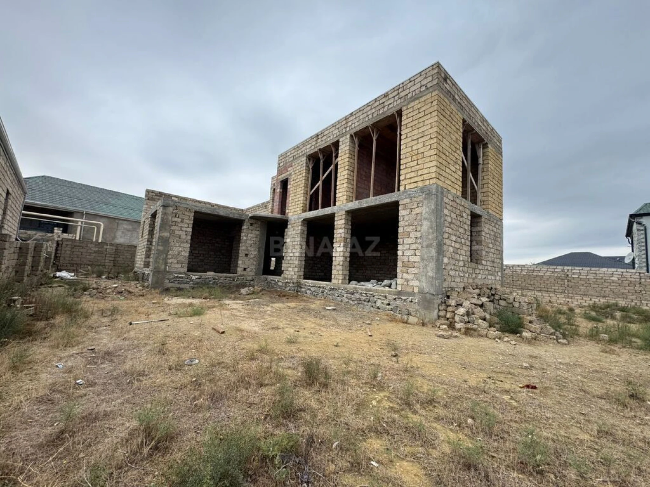 Satılır torpaq sahəsi 12 m²