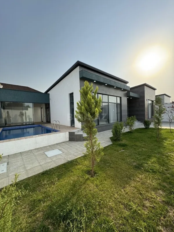 Satılır 4 otaqlı həyət evi 150 m²