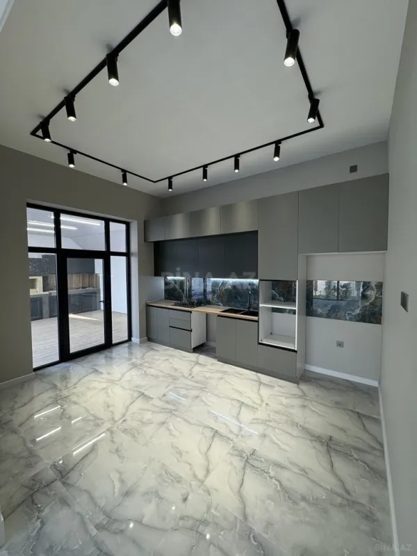 Satılır 4 otaqlı həyət evi 150 m²