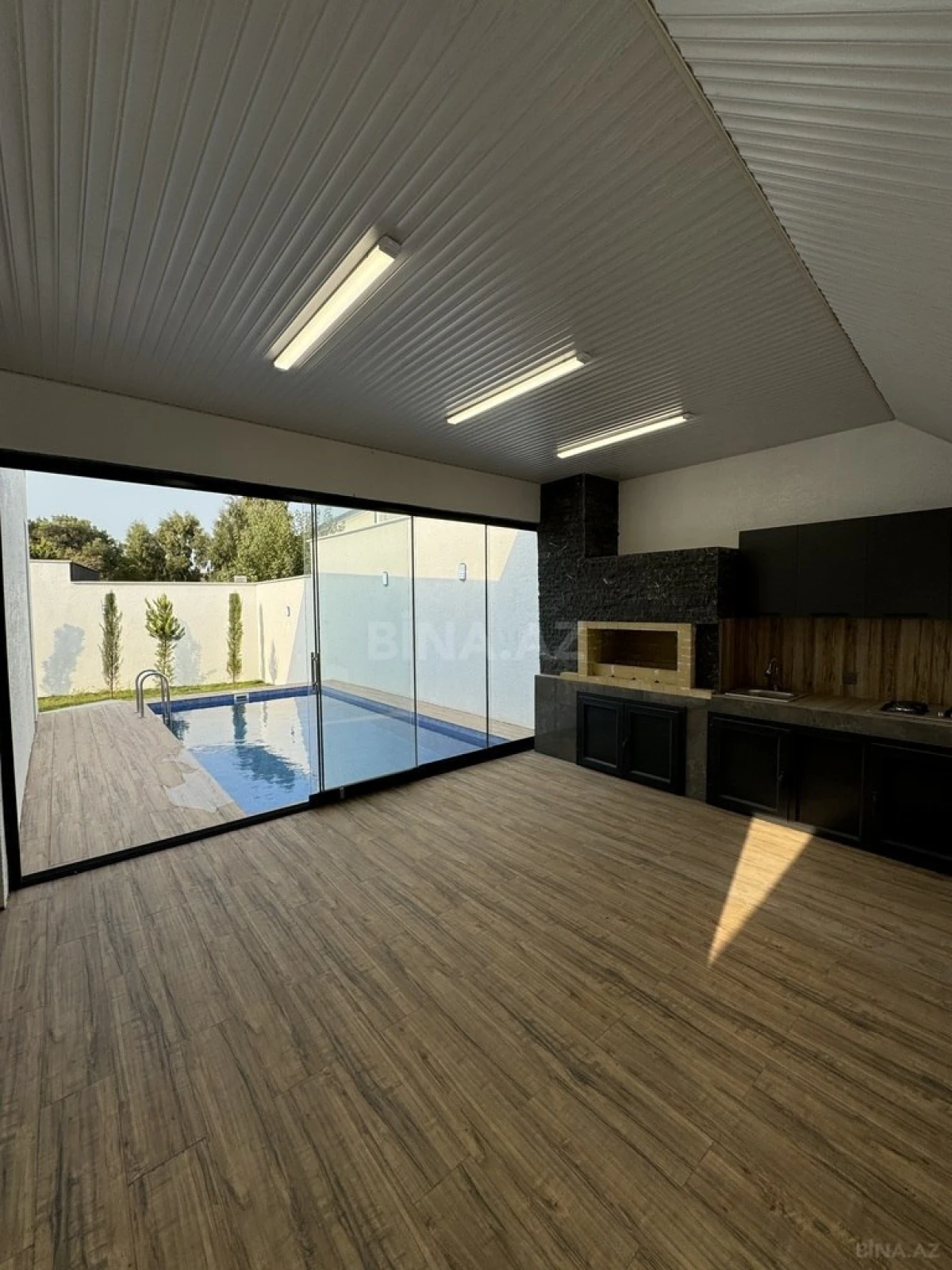 Satılır 4 otaqlı həyət evi 150 m²