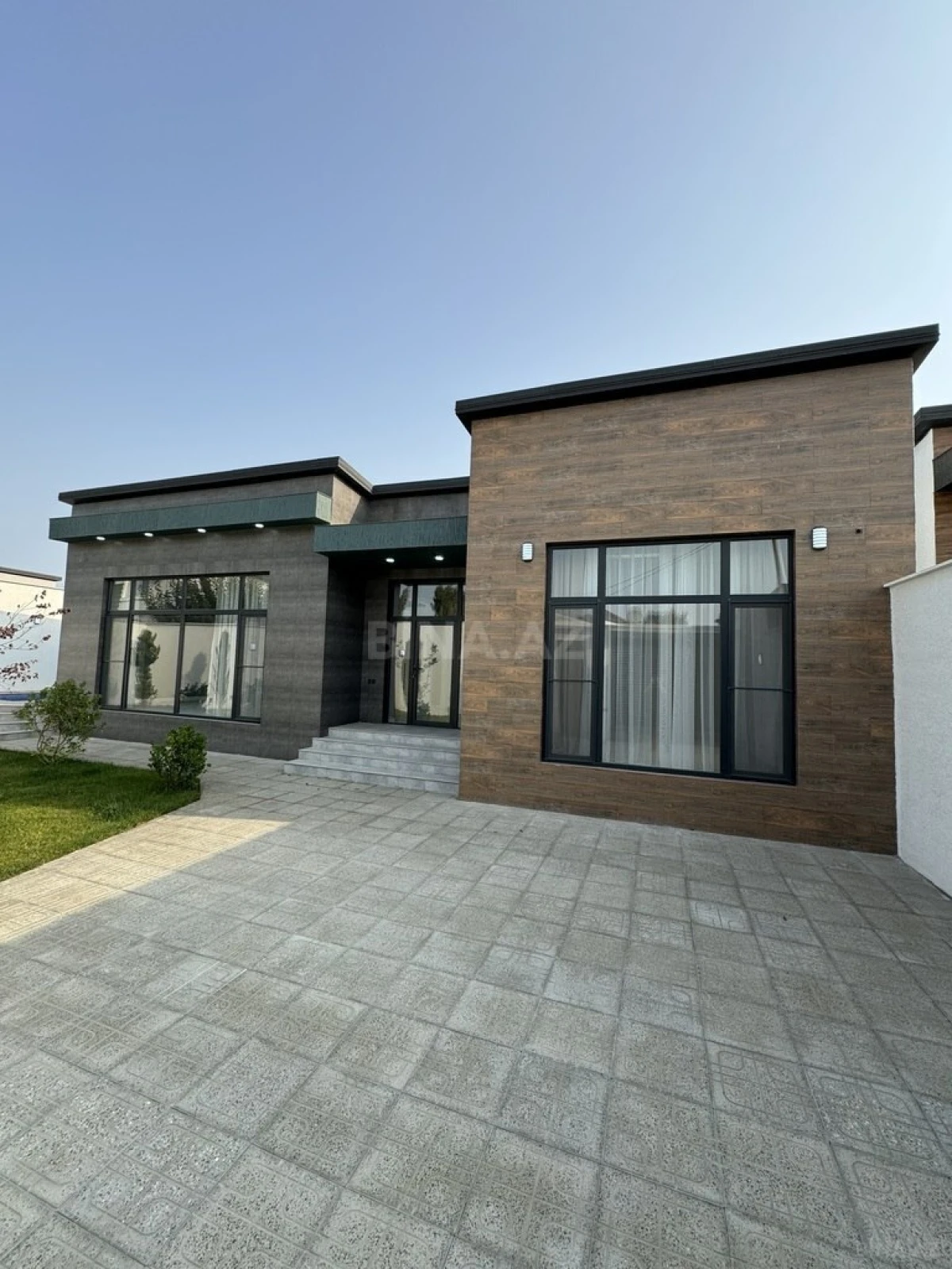 Satılır 4 otaqlı həyət evi 150 m²