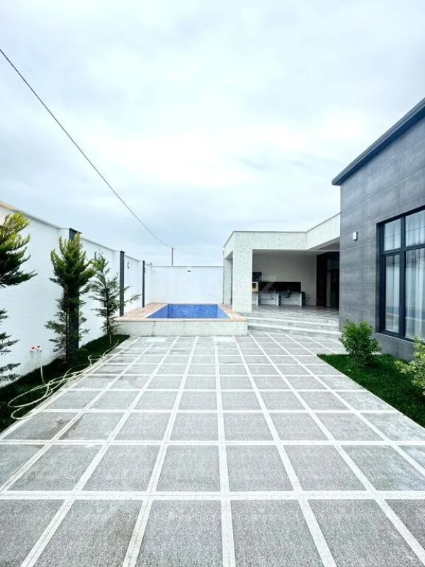 Satılır 4 otaqlı həyət evi 170 m²