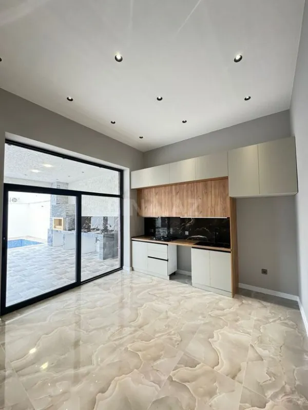 Satılır 4 otaqlı həyət evi 170 m²