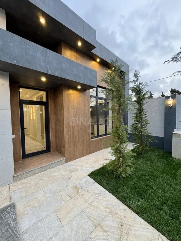 Satılır 4 otaqlı həyət evi 165 m²