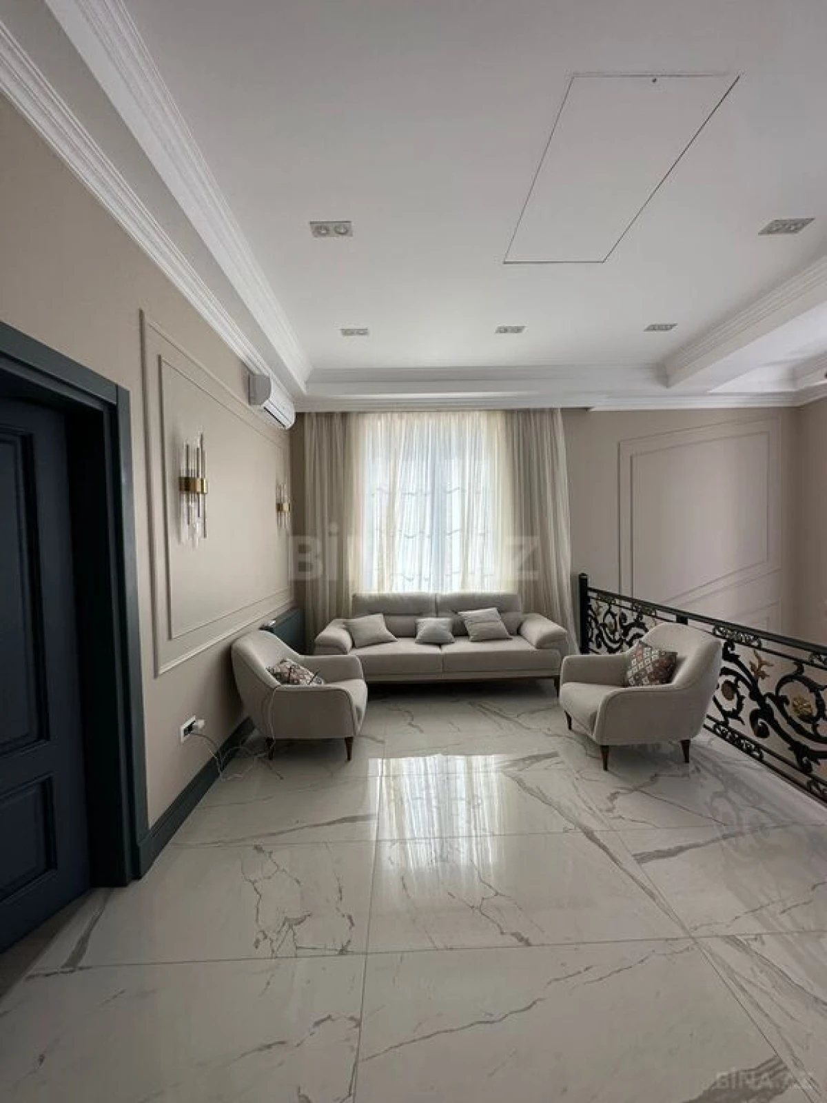 Kirayə verilir 5 otaqlı həyət evi 400 m²