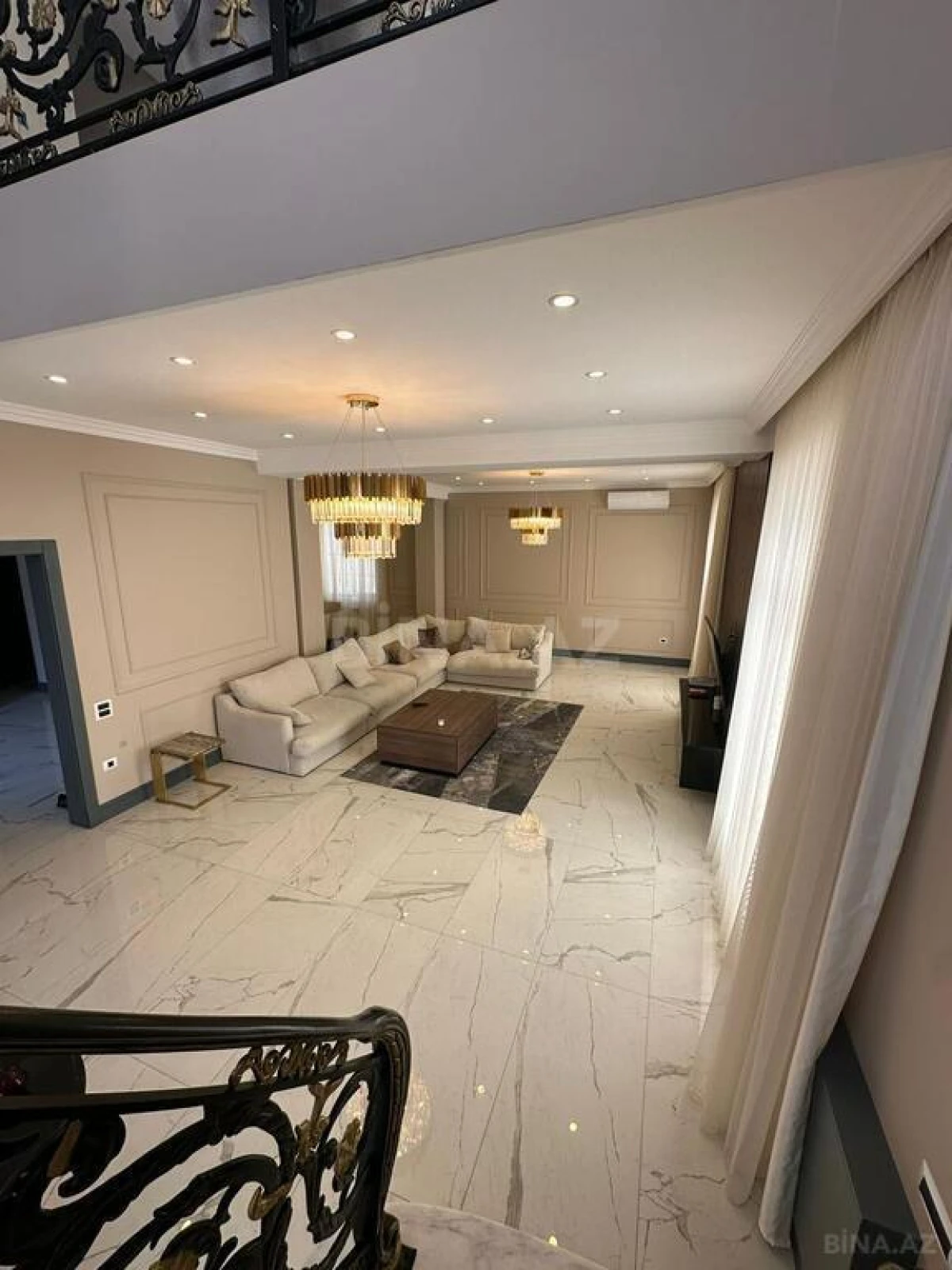 Kirayə verilir 5 otaqlı həyət evi 400 m²