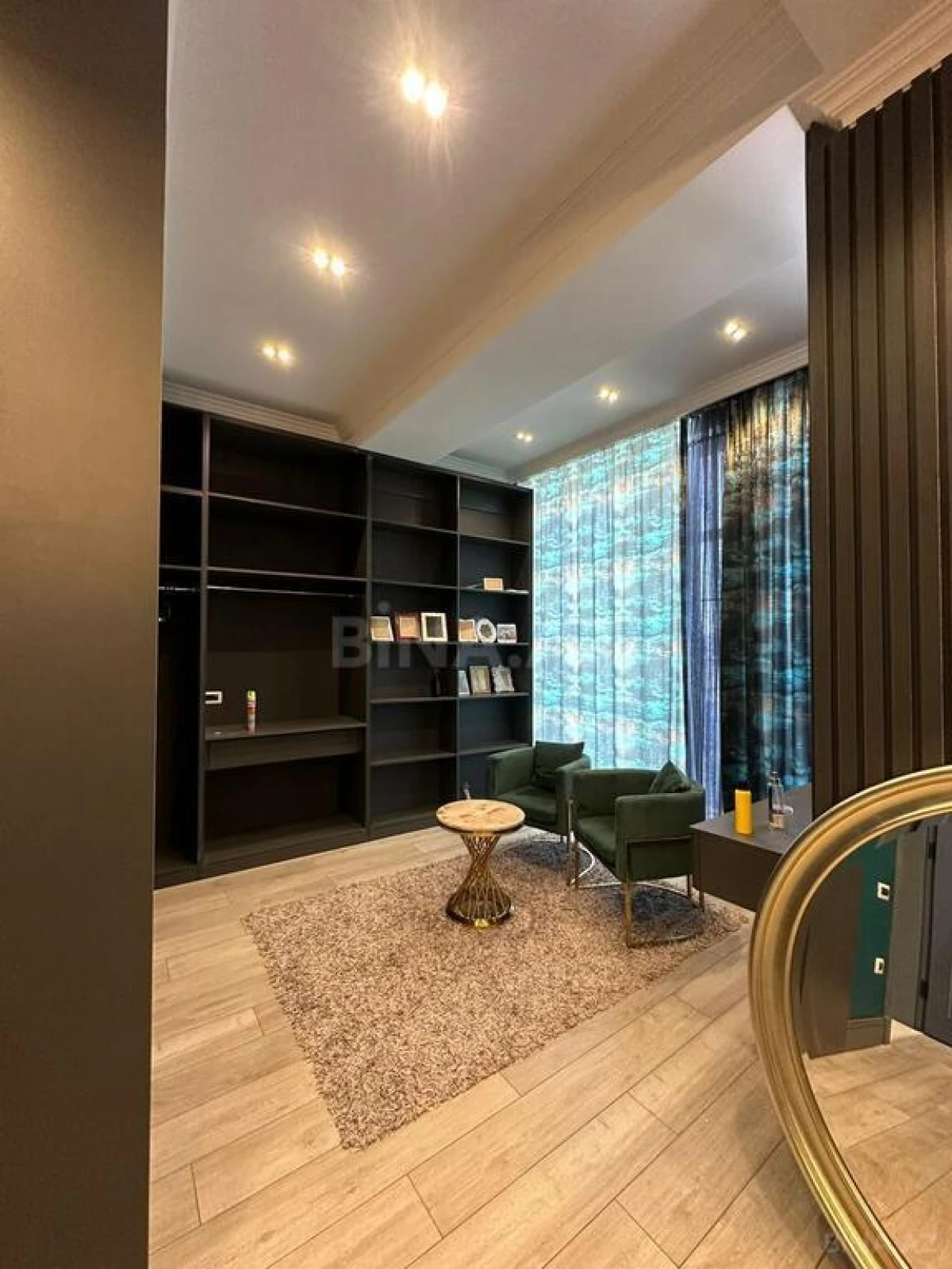 Kirayə verilir 5 otaqlı həyət evi 400 m²