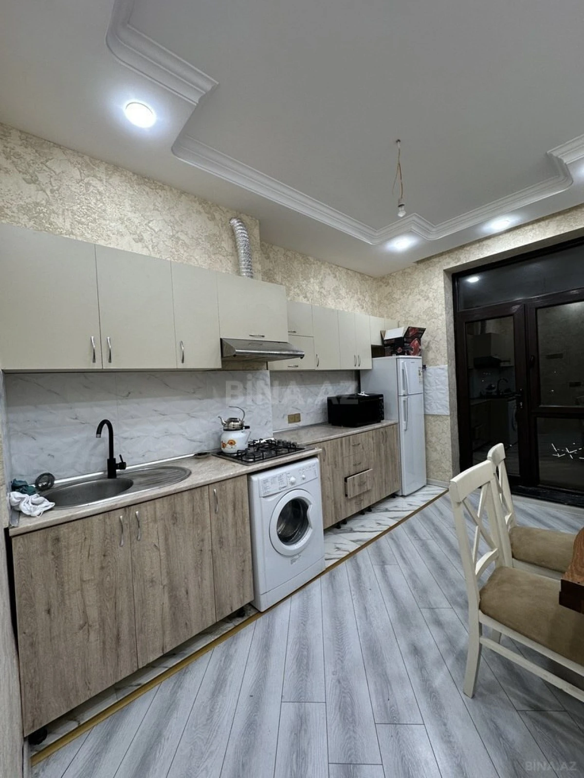 Kirayə verilir 3 otaqlı mənzil 100 m²