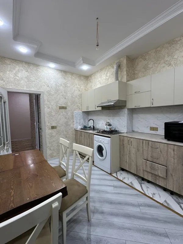 Kirayə verilir 3 otaqlı mənzil 100 m²