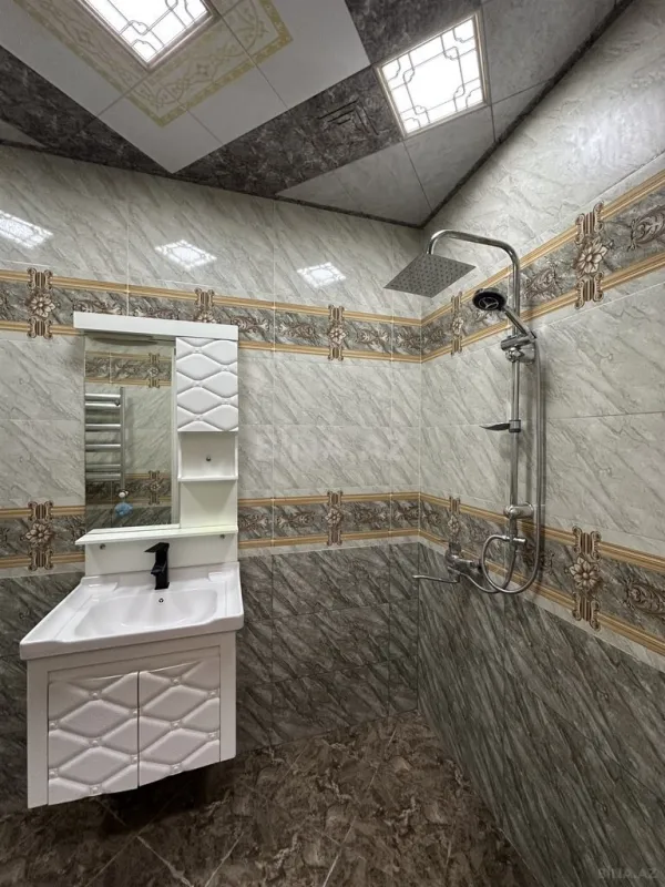 Kirayə verilir 3 otaqlı mənzil 100 m²