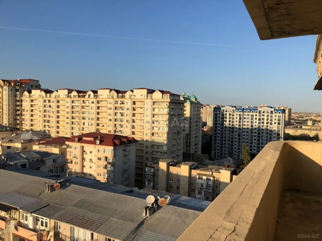Satılır 2 otaqlı mənzil 85 m²