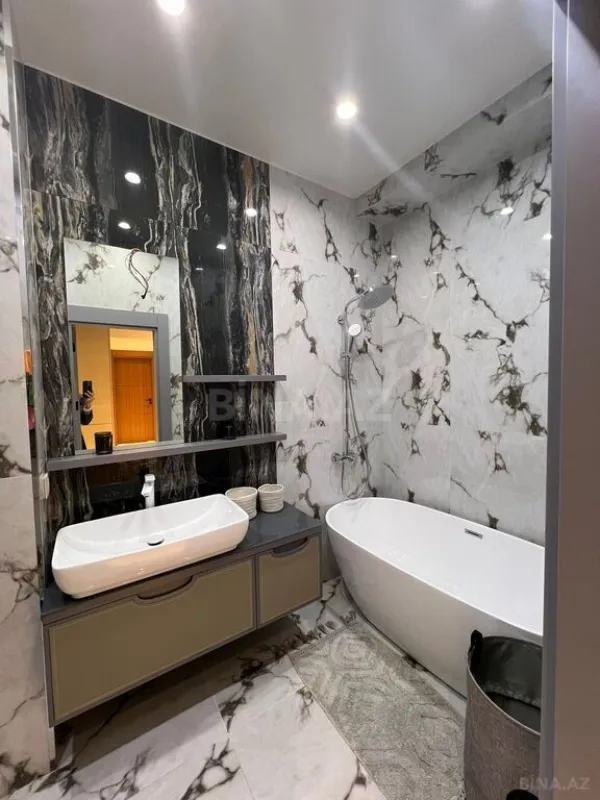 Kirayə verilir 4 otaqlı mənzil 180 m²