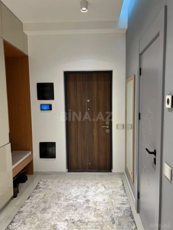 Kirayə verilir 4 otaqlı mənzil 180 m²