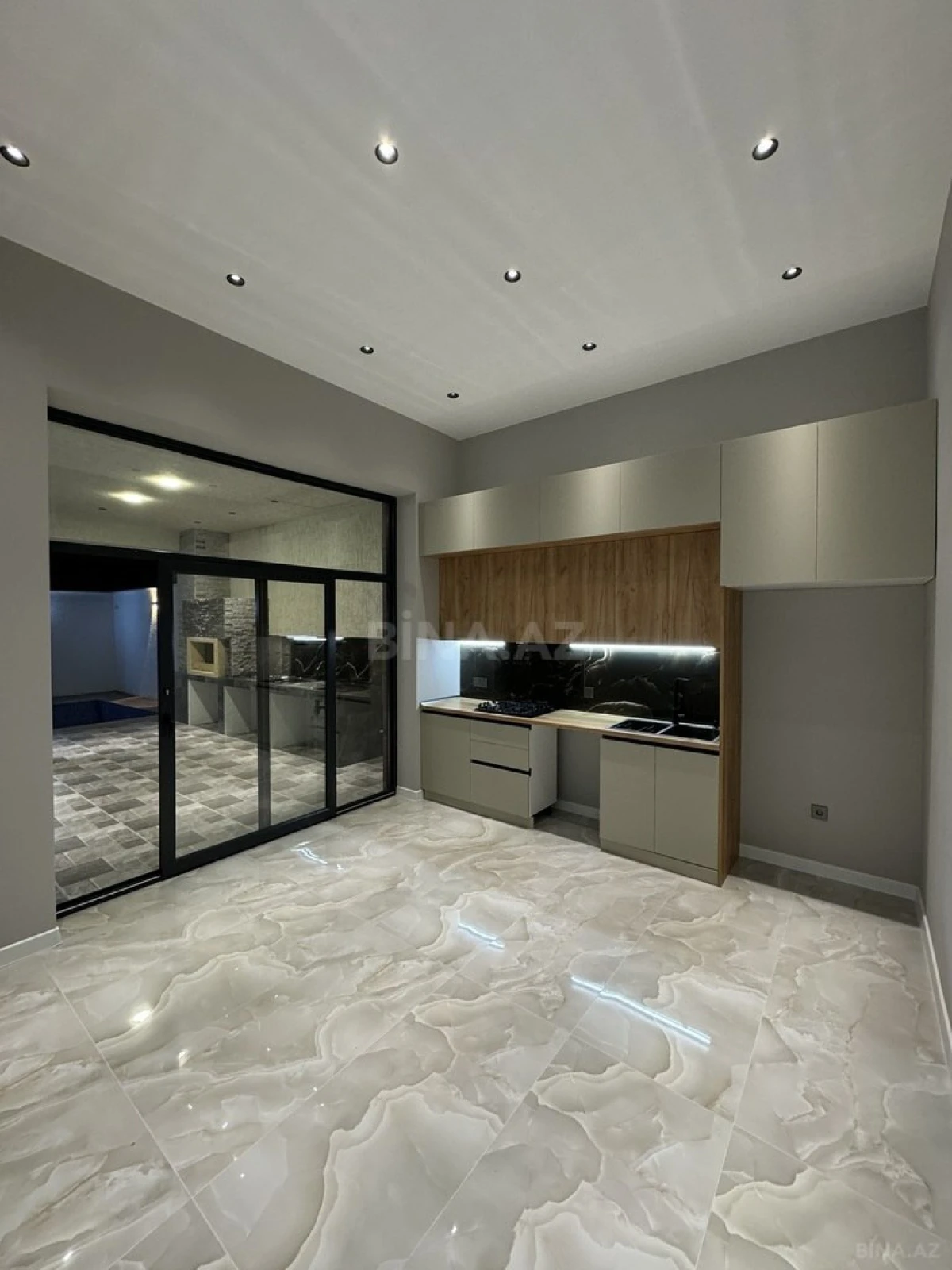 Satılır 4 otaqlı həyət evi 150 m²