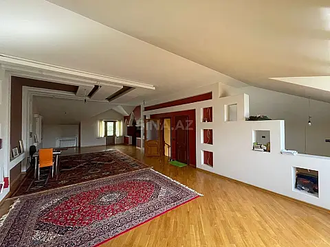 Satılır 14 otaqlı həyət evi 1200 m²