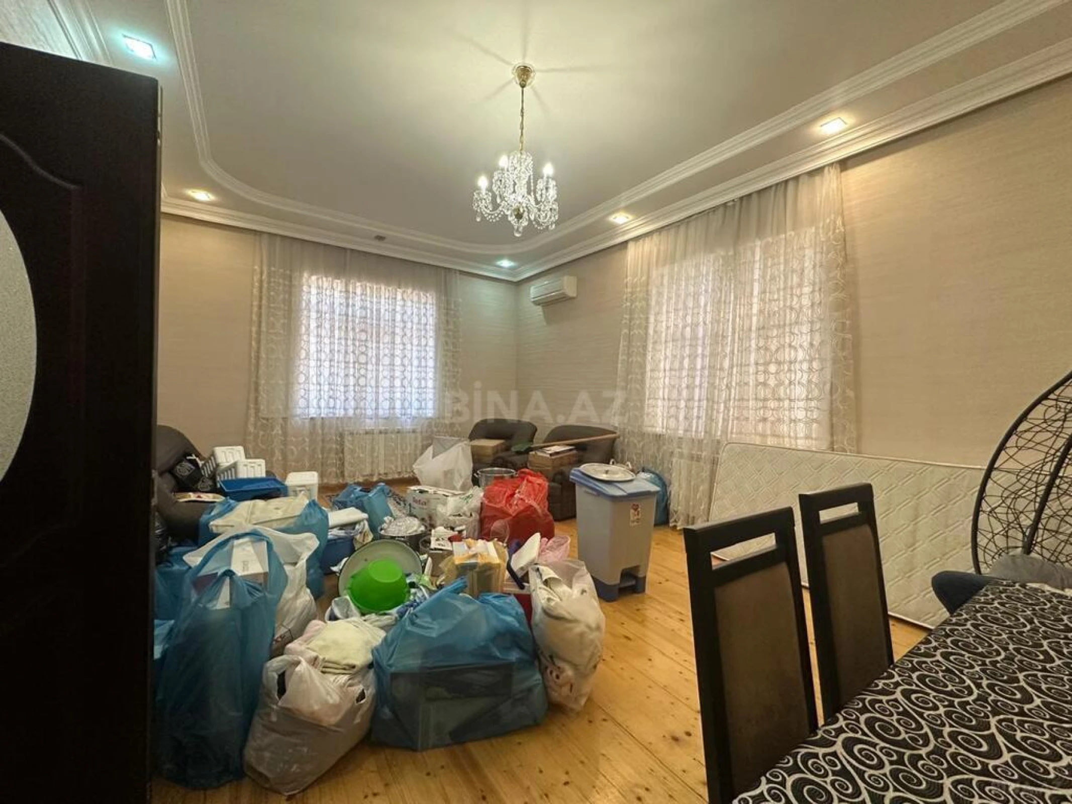 Satılır 7 otaqlı həyət evi 330 m²