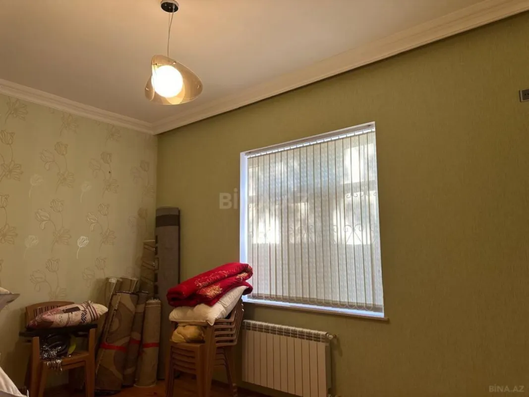 Satılır 7 otaqlı həyət evi 330 m²