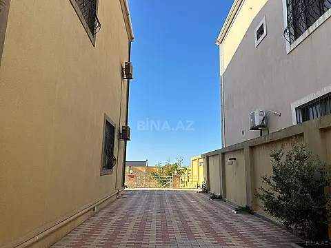 Satılır 7 otaqlı həyət evi 330 m²