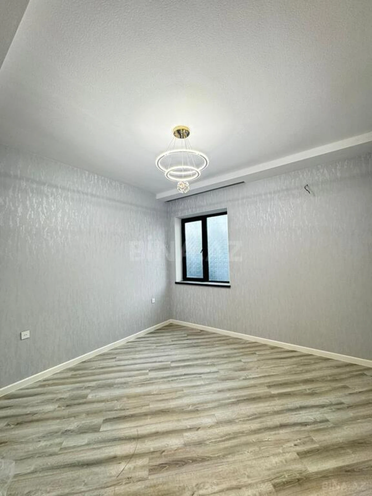 Satılır 4 otaqlı həyət evi 170 m²