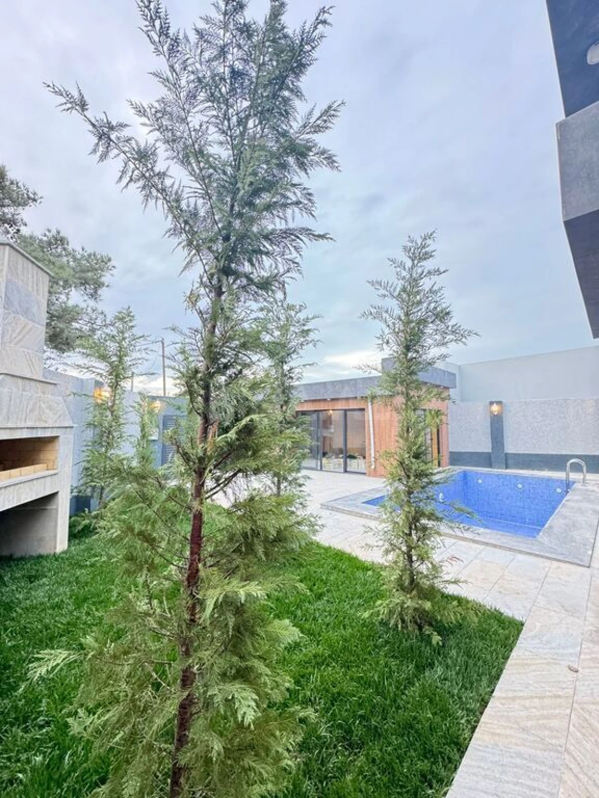 Satılır 4 otaqlı həyət evi 170 m²