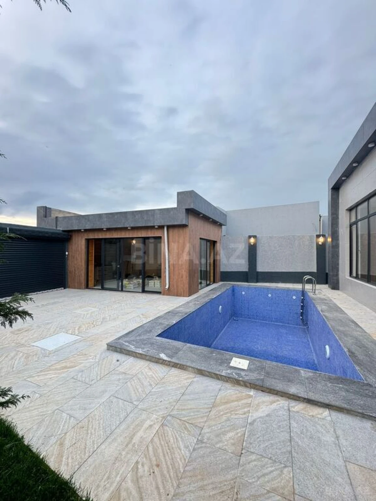 Satılır 4 otaqlı həyət evi 170 m²