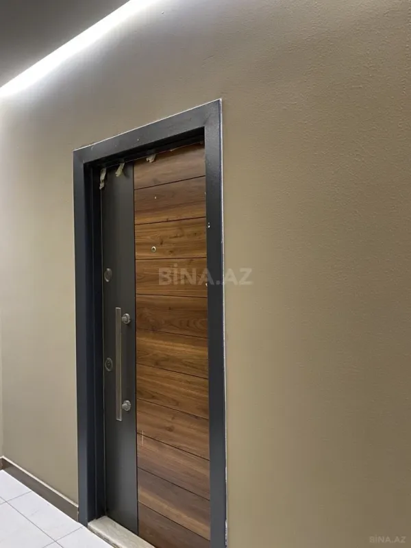 Satılır 4 otaqlı mənzil 171.5 m²