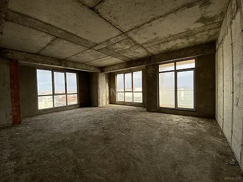 Satılır 4 otaqlı mənzil 171.5 m²