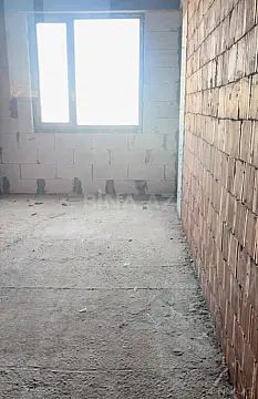 Satılır 3 otaqlı mənzil 117.5 m²