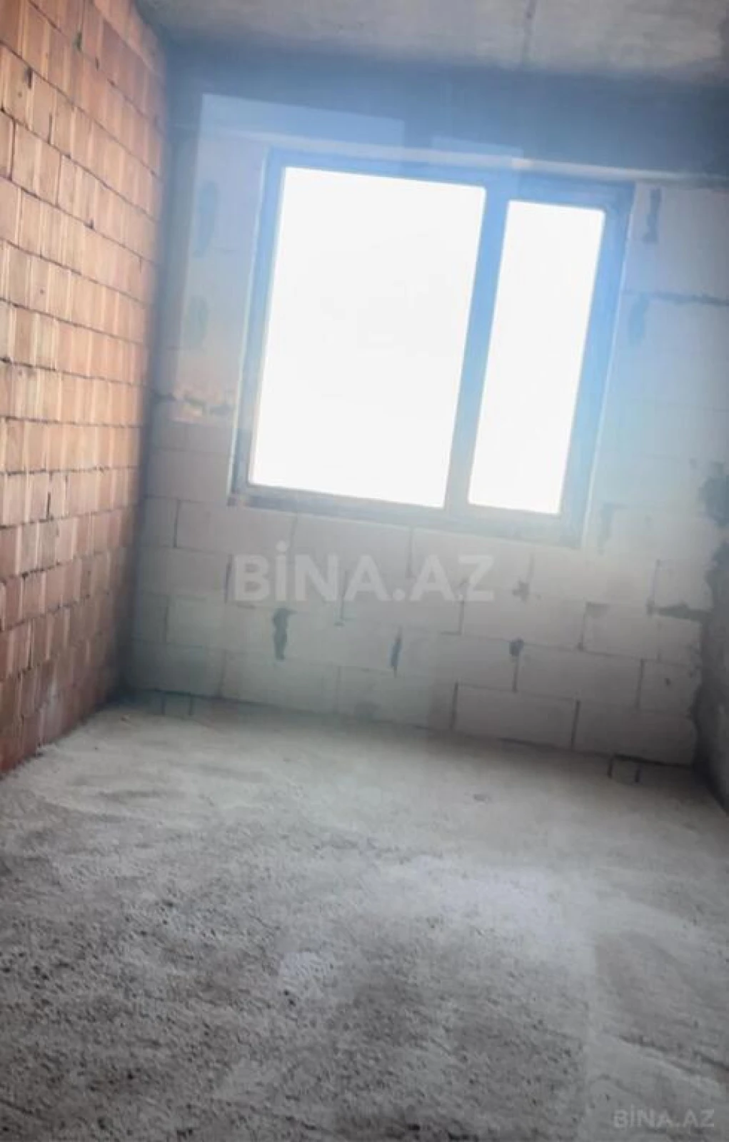 Satılır 3 otaqlı mənzil 117.5 m²