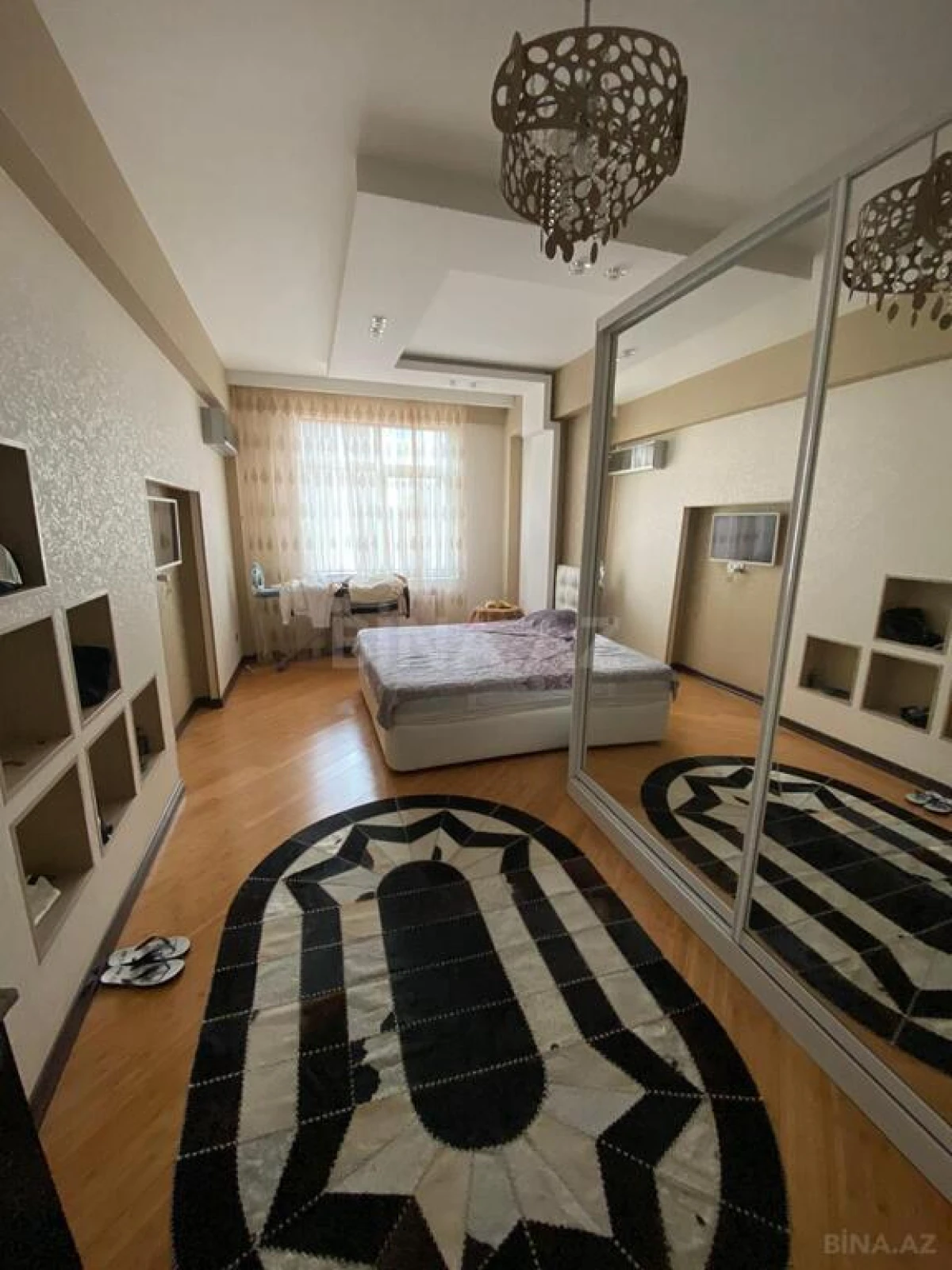 Kirayə verilir 3 otaqlı mənzil 135 m²